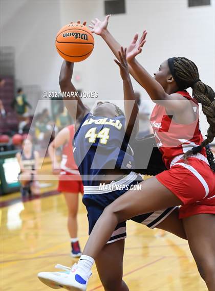 Thumbnail 1 in Scottsdale Christian Academy vs. Apollo (Mountain Ridge Invitational) photogallery.