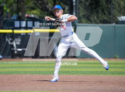 Thumbnail 3 in Regis Jesuit vs Cherry Creek ( CHSAA 5A Championship) photogallery.