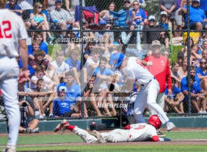 Thumbnail 2 in Regis Jesuit vs Cherry Creek ( CHSAA 5A Championship) photogallery.