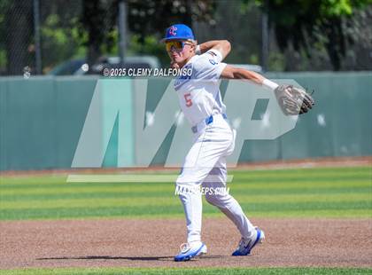 Thumbnail 3 in Regis Jesuit vs Cherry Creek ( CHSAA 5A Championship) photogallery.