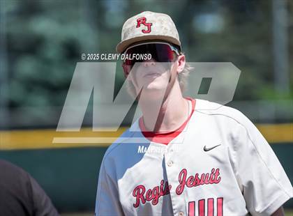 Thumbnail 2 in Regis Jesuit vs Cherry Creek ( CHSAA 5A Championship) photogallery.