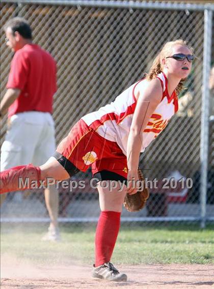 Thumbnail 3 in Maryvale @ Williamsville East (Section 6 Class A Quarterfinal) photogallery.