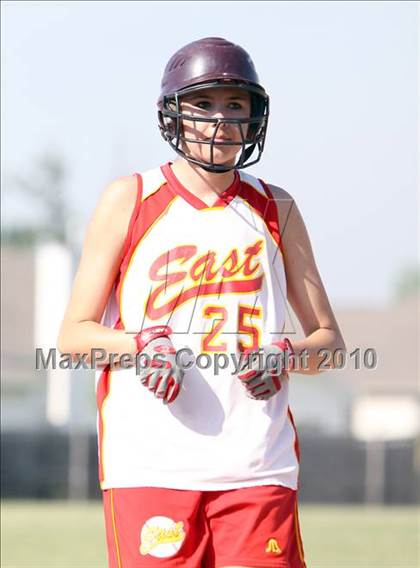 Thumbnail 2 in Maryvale @ Williamsville East (Section 6 Class A Quarterfinal) photogallery.