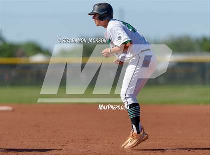 Thumbnail 2 in Spring Creek vs Virgin Valley (NIAA 3A First Round) photogallery.