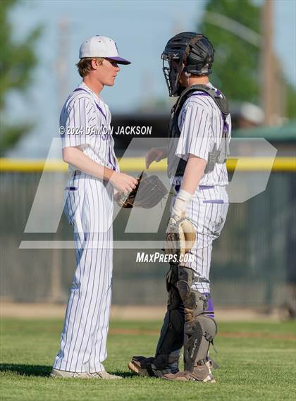 Thumbnail 2 in Spring Creek vs Virgin Valley (NIAA 3A First Round) photogallery.