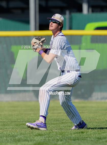 Thumbnail 2 in Spring Creek vs Virgin Valley (NIAA 3A First Round) photogallery.