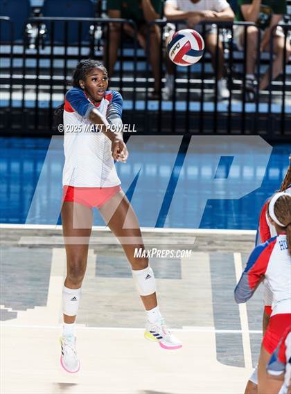 Thumbnail 2 in Stratford vs. Manvel (UIL Volleyball 6A D2 Regional Semifinal) photogallery.