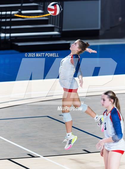 Thumbnail 3 in Stratford vs. Manvel (UIL Volleyball 6A D2 Regional Semifinal) photogallery.