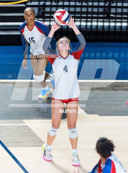 Thumbnail 2 in Stratford vs. Manvel (UIL Volleyball 6A D2 Regional Semifinal) photogallery.