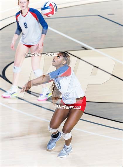 Thumbnail 1 in Stratford vs. Manvel (UIL Volleyball 6A D2 Regional Semifinal) photogallery.