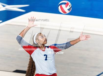 Thumbnail 2 in Stratford vs. Manvel (UIL Volleyball 6A D2 Regional Semifinal) photogallery.