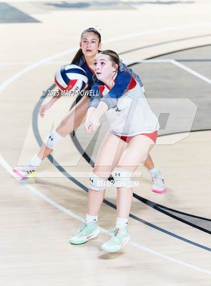 Thumbnail 1 in Stratford vs. Manvel (UIL Volleyball 6A D2 Regional Semifinal) photogallery.