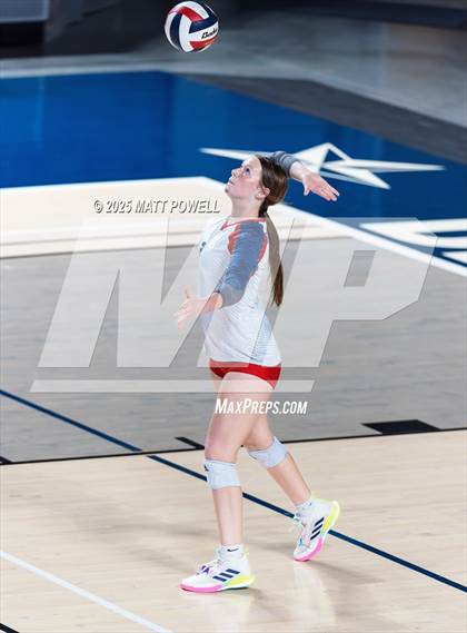 Thumbnail 3 in Stratford vs. Manvel (UIL Volleyball 6A D2 Regional Semifinal) photogallery.