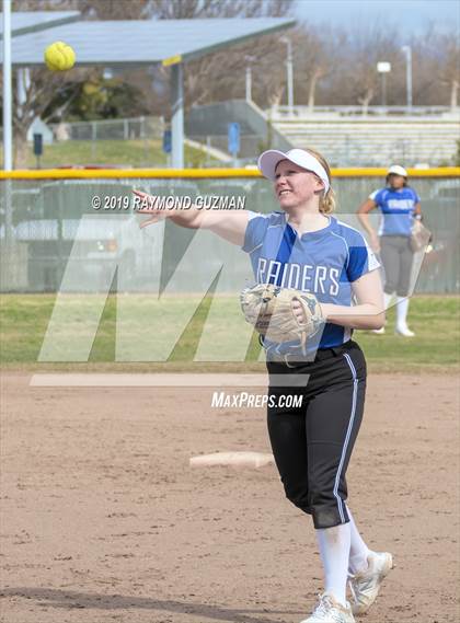 Thumbnail 2 in Chowchilla @ Caruthers photogallery.