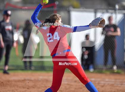 Thumbnail 2 in Los Alamitos vs. Huntington Beach photogallery.