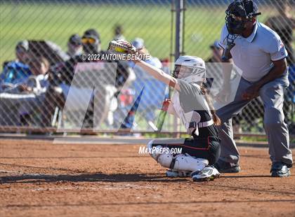 Thumbnail 2 in Los Alamitos vs. Huntington Beach photogallery.