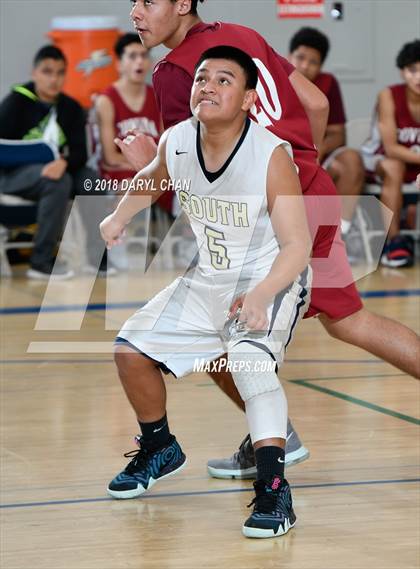 Thumbnail 3 in Covina vs South El Monte (Baldwin Park Tournament) photogallery.
