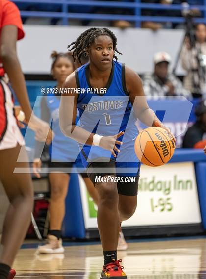 Thumbnail 3 in Seventy-First vs. Westover (Hoops and Dreams) photogallery.