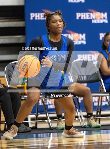 Thumbnail 1 in Seventy-First vs. Westover (Hoops and Dreams) photogallery.