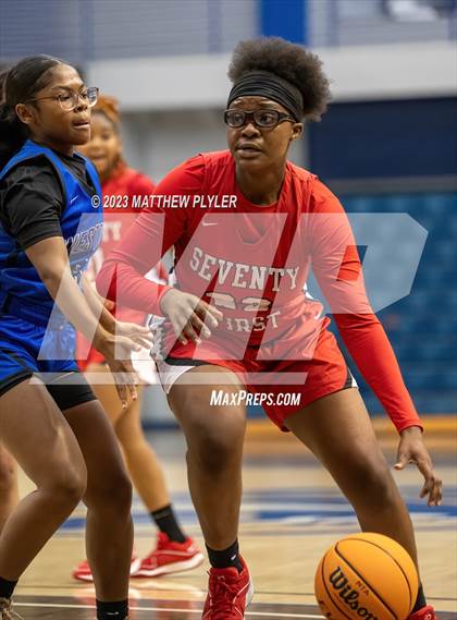 Thumbnail 3 in Seventy-First vs. Westover (Hoops and Dreams) photogallery.