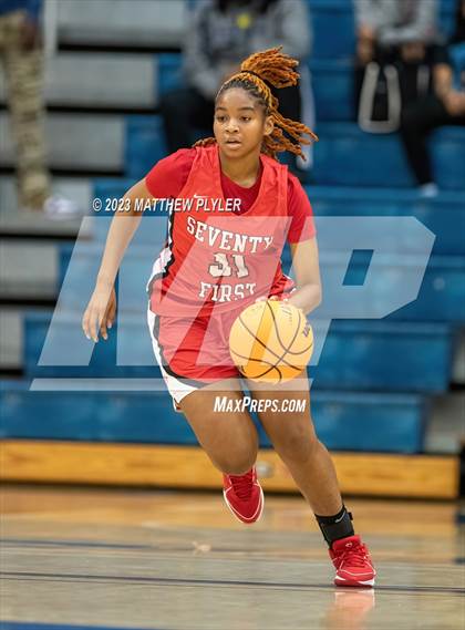 Thumbnail 2 in Seventy-First vs. Westover (Hoops and Dreams) photogallery.