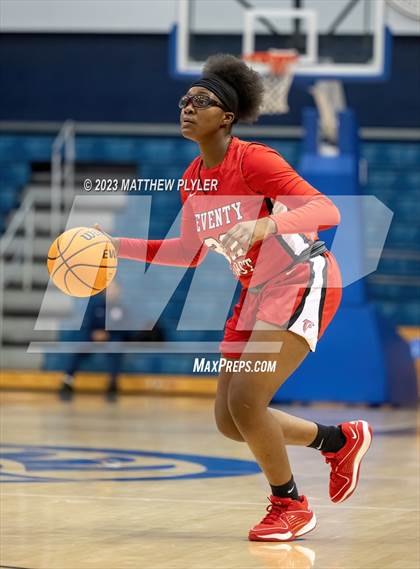 Thumbnail 1 in Seventy-First vs. Westover (Hoops and Dreams) photogallery.
