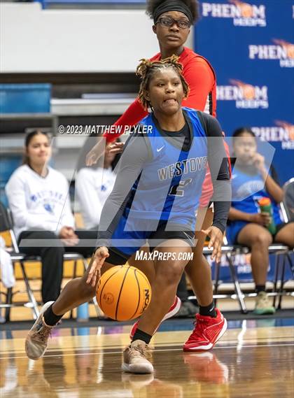 Thumbnail 2 in Seventy-First vs. Westover (Hoops and Dreams) photogallery.