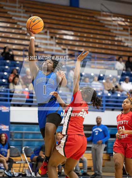 Thumbnail 2 in Seventy-First vs. Westover (Hoops and Dreams) photogallery.