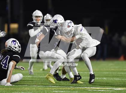Thumbnail 3 in Graham-Kapowsin @ Sumner (WIAA 4A Quarterfinal Playoff) photogallery.