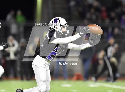 Thumbnail 1 in Graham-Kapowsin @ Sumner (WIAA 4A Quarterfinal Playoff) photogallery.