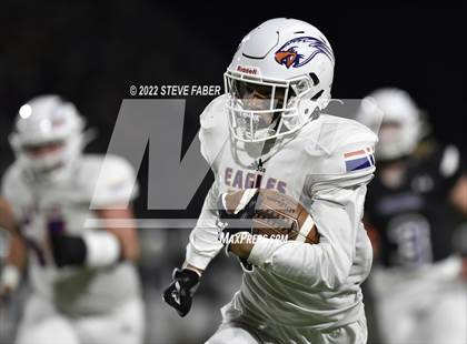 Thumbnail 1 in Graham-Kapowsin @ Sumner (WIAA 4A Quarterfinal Playoff) photogallery.