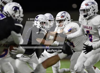Thumbnail 3 in Graham-Kapowsin @ Sumner (WIAA 4A Quarterfinal Playoff) photogallery.