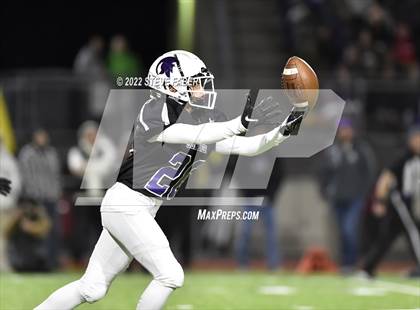 Thumbnail 3 in Graham-Kapowsin @ Sumner (WIAA 4A Quarterfinal Playoff) photogallery.