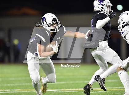 Thumbnail 3 in Graham-Kapowsin @ Sumner (WIAA 4A Quarterfinal Playoff) photogallery.