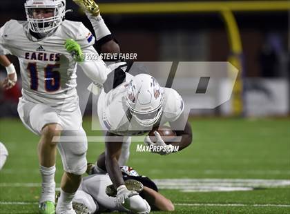 Thumbnail 2 in Graham-Kapowsin @ Sumner (WIAA 4A Quarterfinal Playoff) photogallery.
