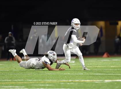 Thumbnail 3 in Graham-Kapowsin @ Sumner (WIAA 4A Quarterfinal Playoff) photogallery.
