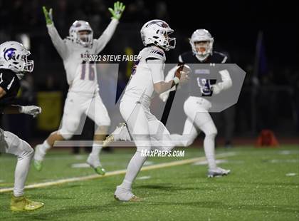 Thumbnail 3 in Graham-Kapowsin @ Sumner (WIAA 4A Quarterfinal Playoff) photogallery.
