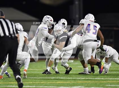 Thumbnail 2 in Graham-Kapowsin @ Sumner (WIAA 4A Quarterfinal Playoff) photogallery.