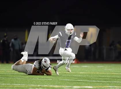 Thumbnail 1 in Graham-Kapowsin @ Sumner (WIAA 4A Quarterfinal Playoff) photogallery.