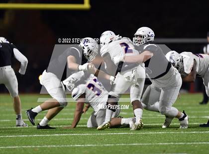 Thumbnail 3 in Graham-Kapowsin @ Sumner (WIAA 4A Quarterfinal Playoff) photogallery.