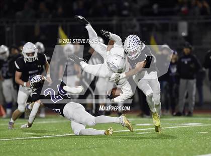 Thumbnail 2 in Graham-Kapowsin @ Sumner (WIAA 4A Quarterfinal Playoff) photogallery.