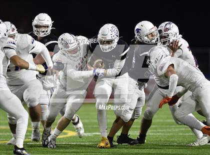 Thumbnail 3 in Graham-Kapowsin @ Sumner (WIAA 4A Quarterfinal Playoff) photogallery.