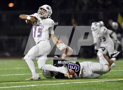 Thumbnail 3 in Graham-Kapowsin @ Sumner (WIAA 4A Quarterfinal Playoff) photogallery.