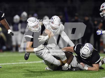 Thumbnail 1 in Graham-Kapowsin @ Sumner (WIAA 4A Quarterfinal Playoff) photogallery.