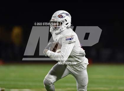 Thumbnail 2 in Graham-Kapowsin @ Sumner (WIAA 4A Quarterfinal Playoff) photogallery.
