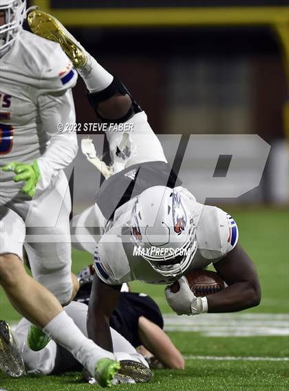 Thumbnail 3 in Graham-Kapowsin @ Sumner (WIAA 4A Quarterfinal Playoff) photogallery.