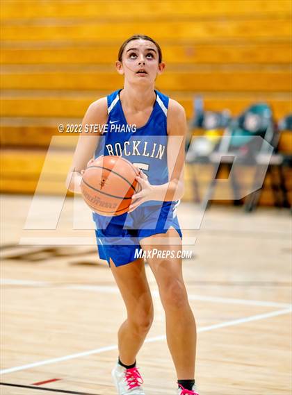 Thumbnail 1 in JV: Rocklin @ Laguna Creek photogallery.