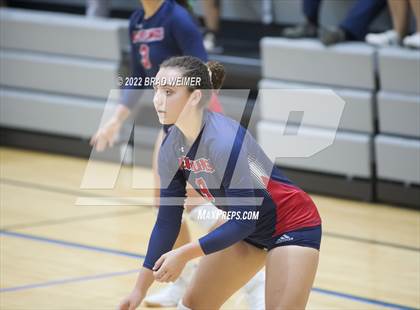 Thumbnail 1 in Dominican vs Teurlings Catholic (Thibodaux Regional Wellness Center) photogallery.