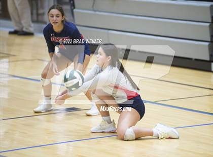Thumbnail 3 in Dominican vs Teurlings Catholic (Thibodaux Regional Wellness Center) photogallery.