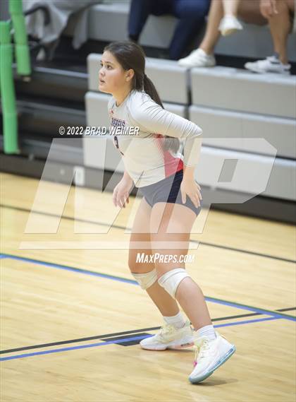 Thumbnail 2 in Dominican vs Teurlings Catholic (Thibodaux Regional Wellness Center) photogallery.